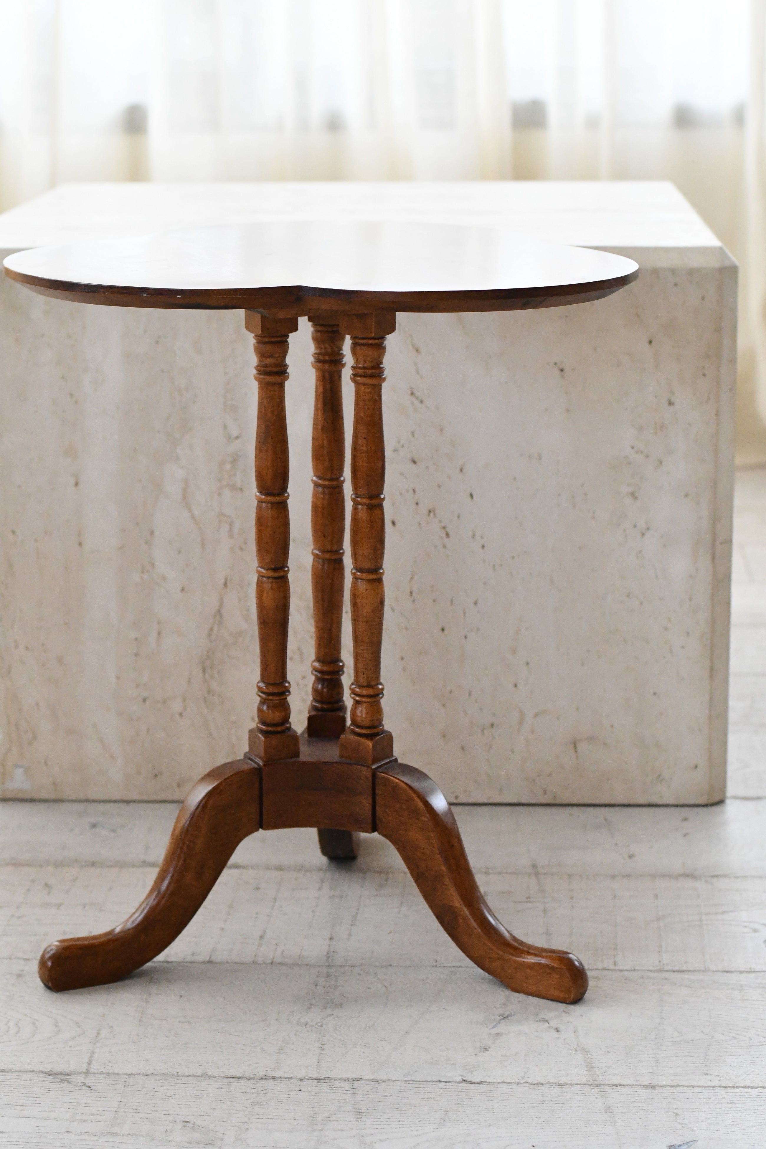 Vintage Clover Table