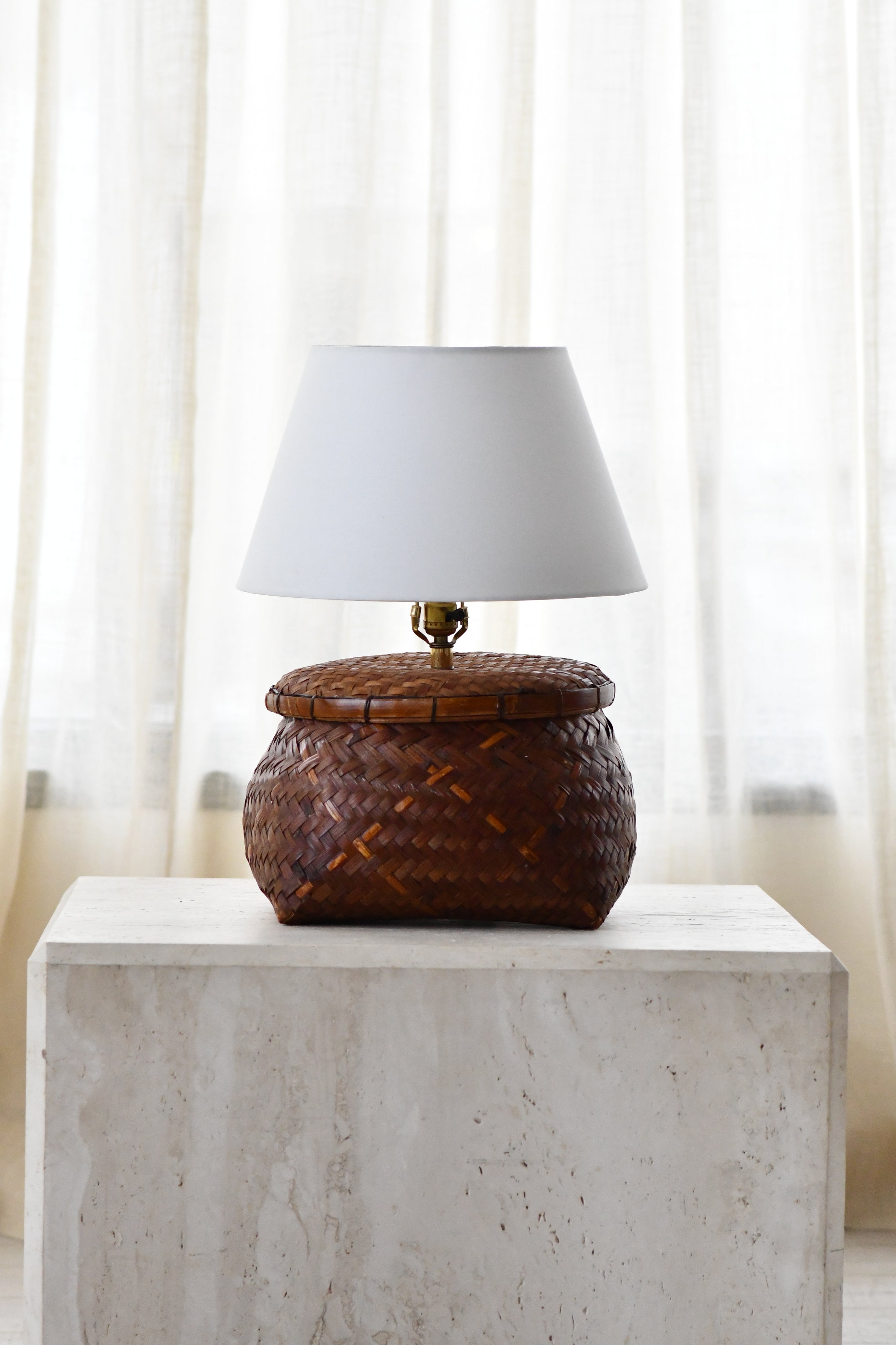 Rattan Basket Lamp
