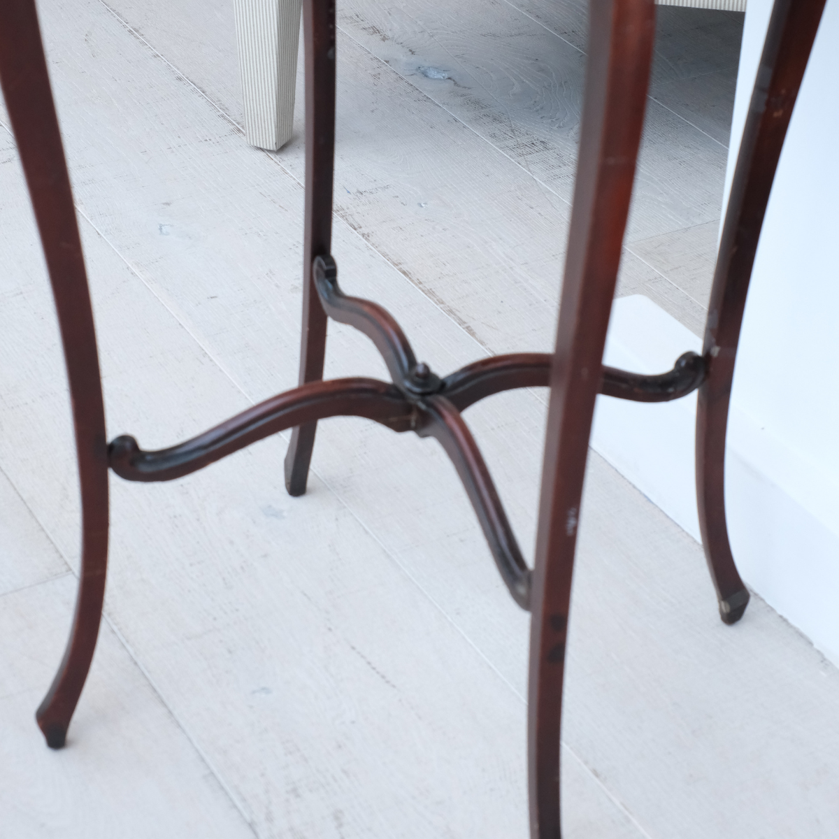 Authentic Antq. arts craft oak table