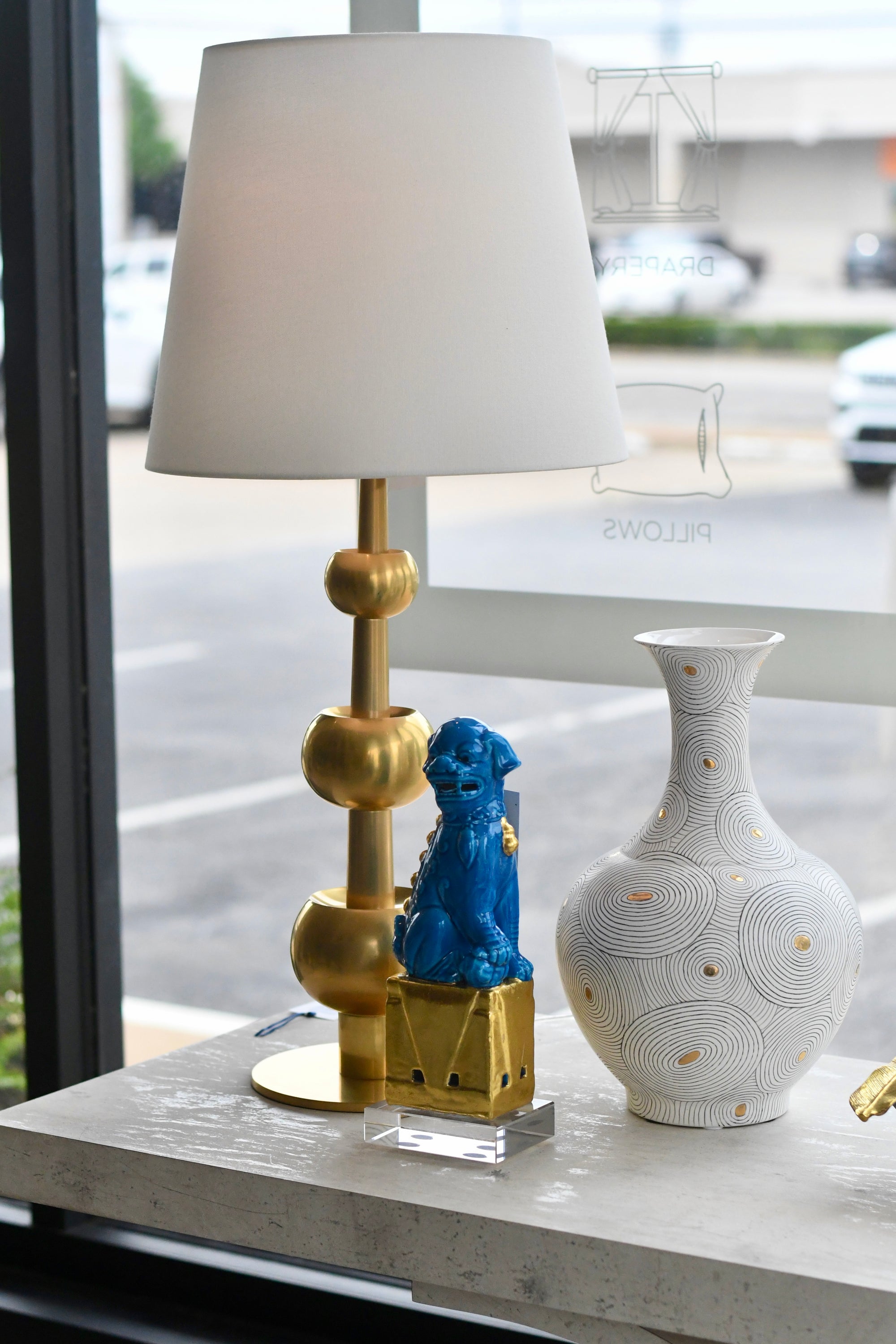 Table Lamp in Hand Rubbed Brass w/ Linen Shade (GR)