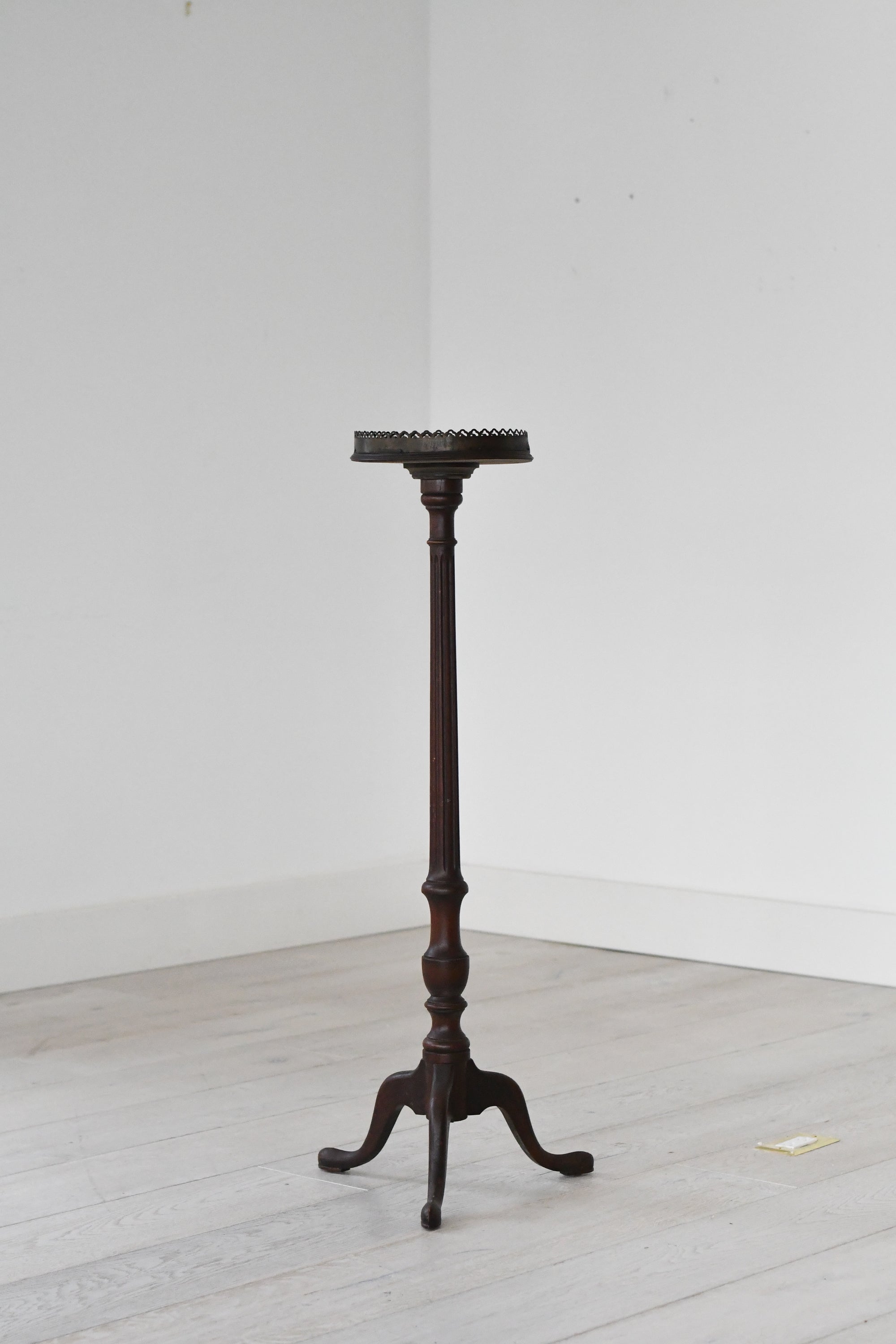 Carved Pedestal Table