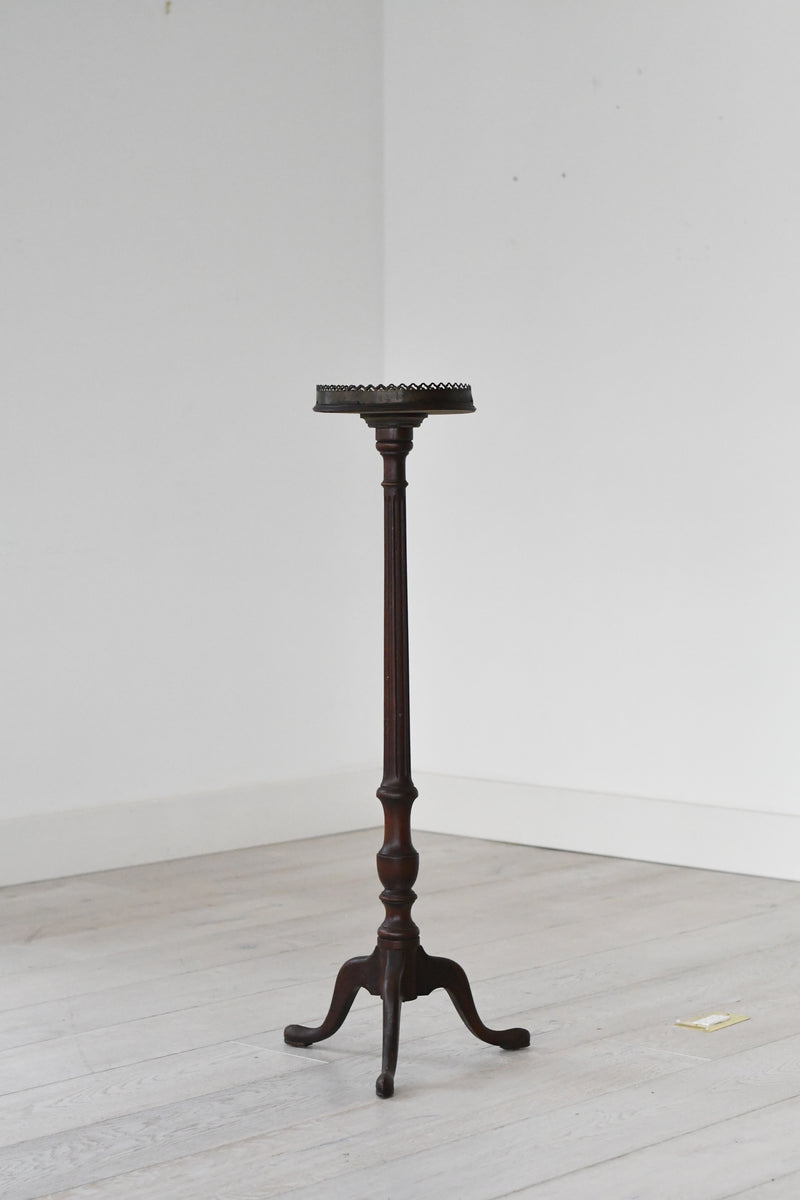 Carved Pedestal Table