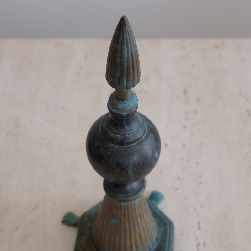 VTG Footed Brass Finial