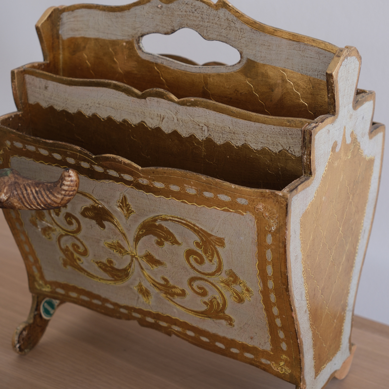 Florentine Magazine Rack