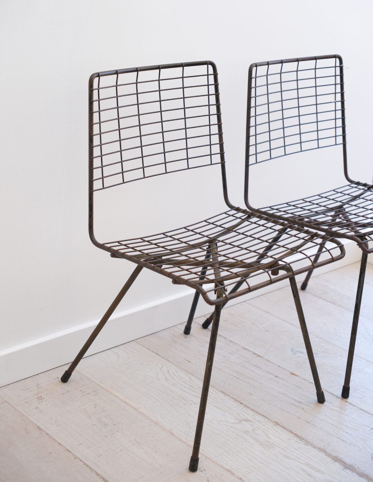 Vintage MCM Wire Chairs set of 4
