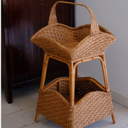 VTG. Wicker