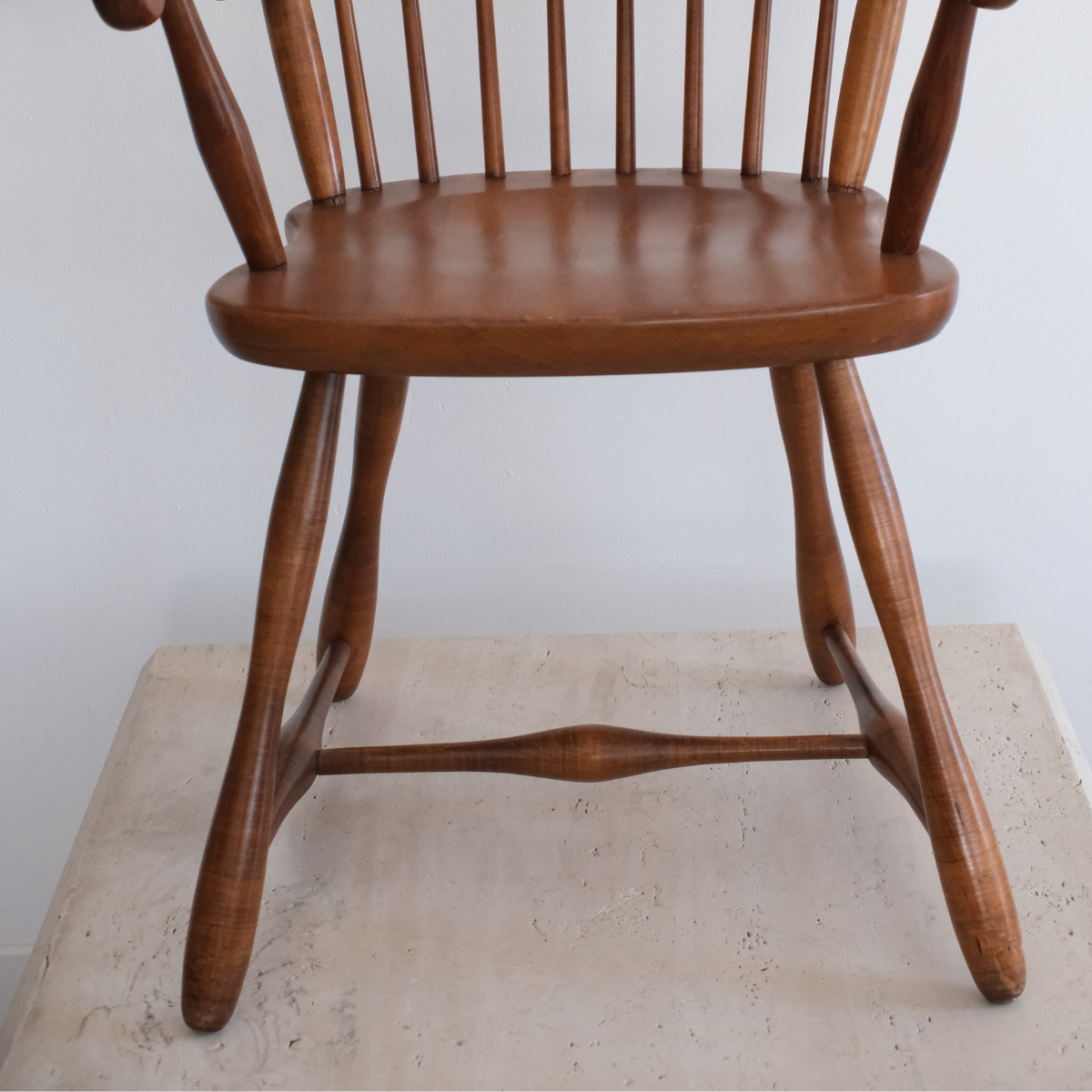VTG Speajue Carleton Windsor Dining Arm Chair